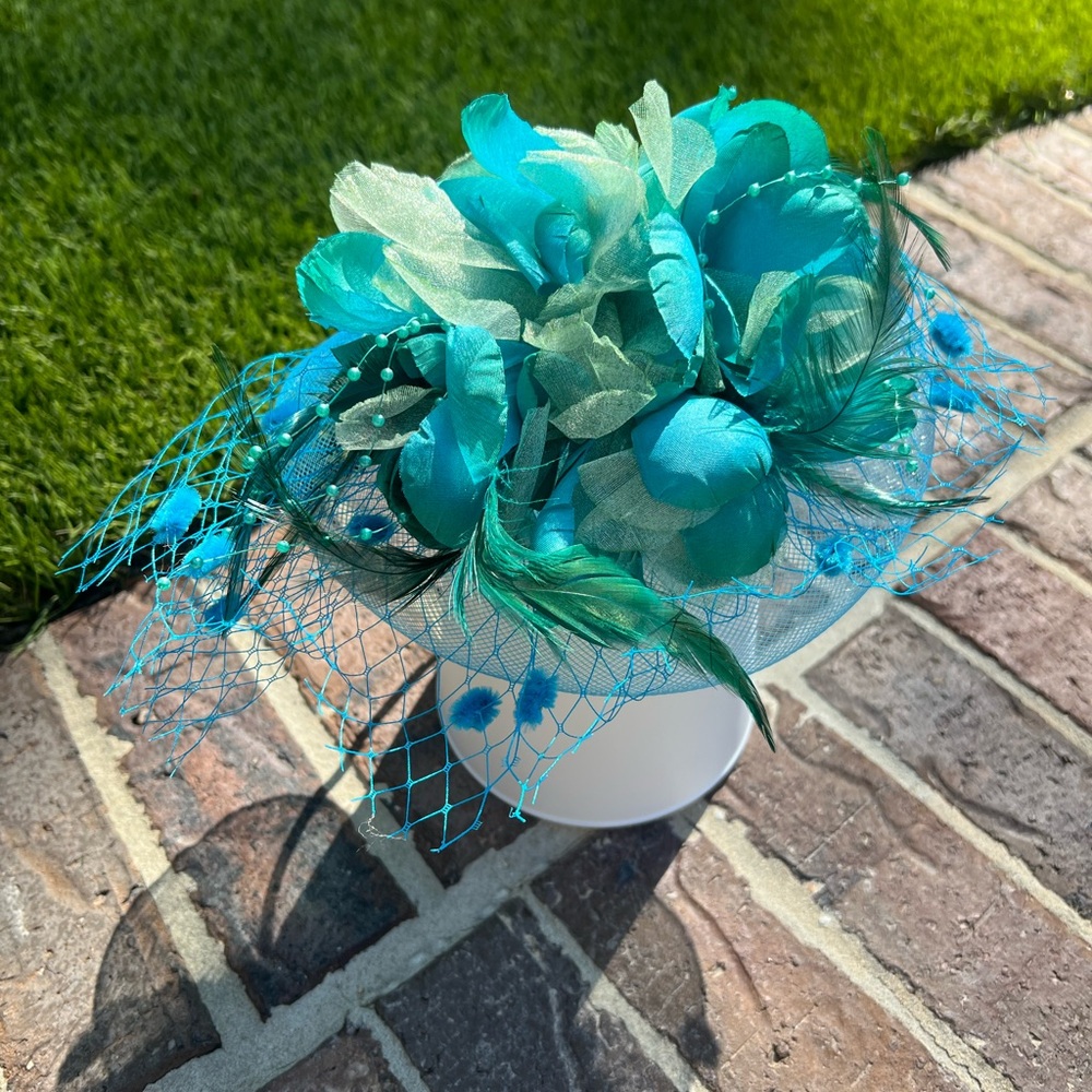 Elegant Teal Floral Fascinator